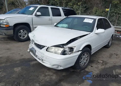 2000 Toyota Camry Le из США, поврежденный, VIN 4T1BG22K3YU940405